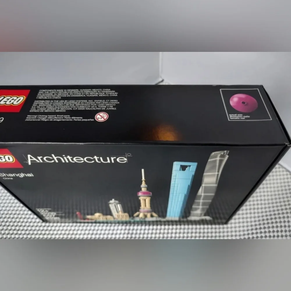 LEGO Architecture 21039 Shanghai, China NWT Building Toy Set